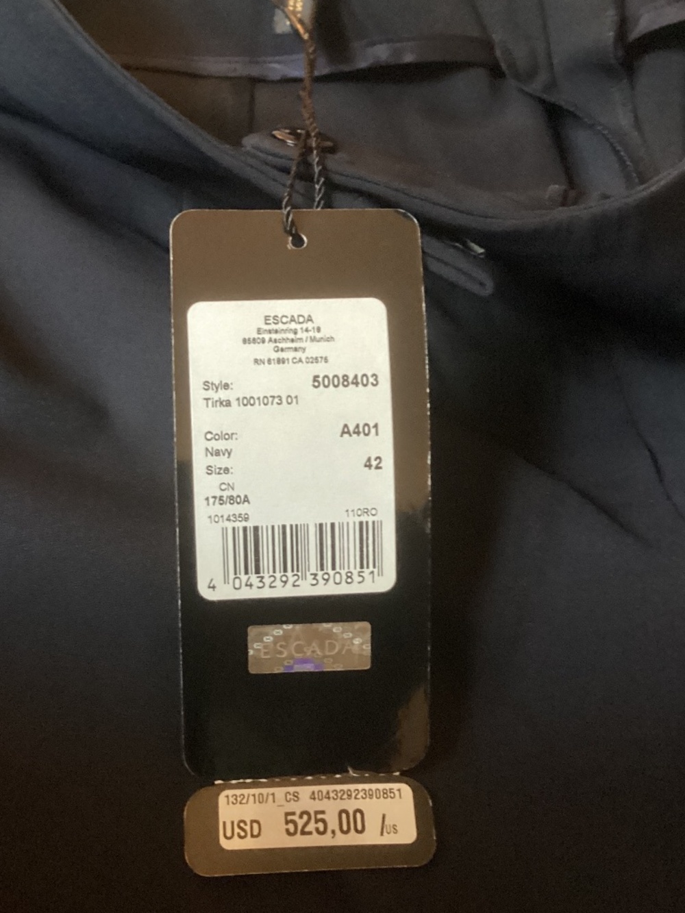 Escada Capris - Picture 5 of 7